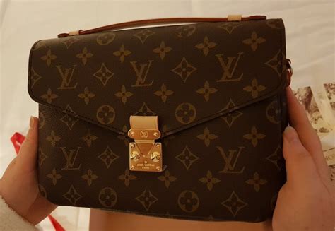 como saber si una cartera louis vuitton es original|verifique la autenticidad de louis vuitton.